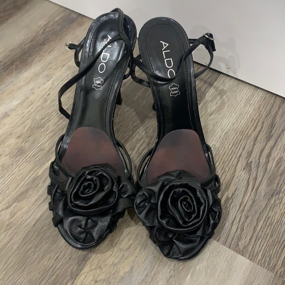 Aldo black flower heels